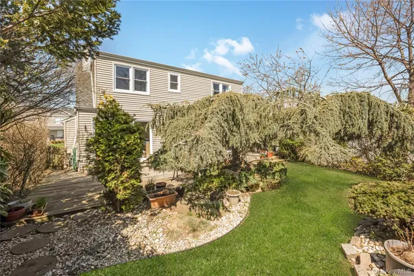 $739,000 | 3017 Roxbury Road, Oceanside, NY 11572