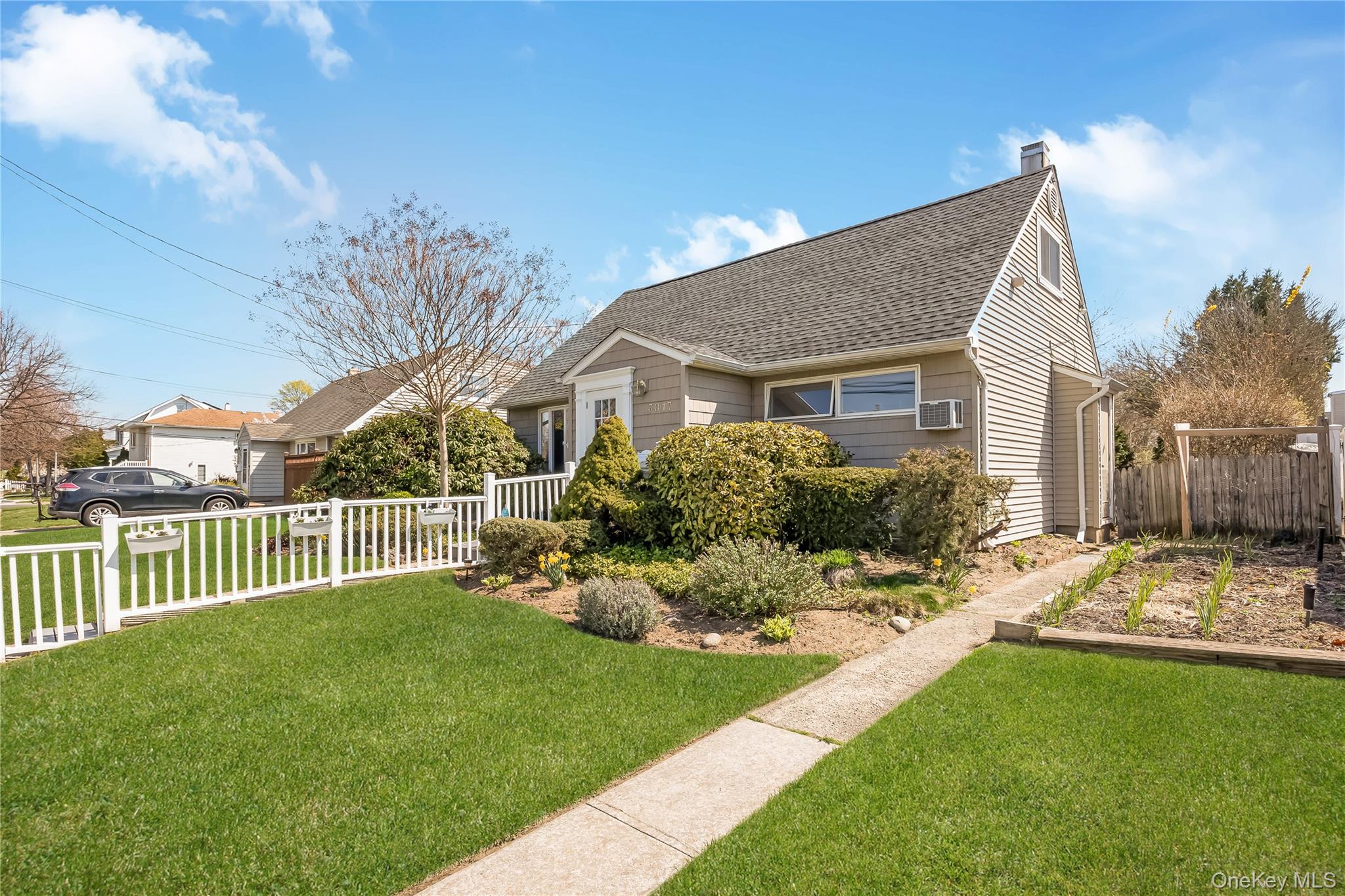 3017 Roxbury Road Oceanside, NY 11572 - Photo 3 of 29