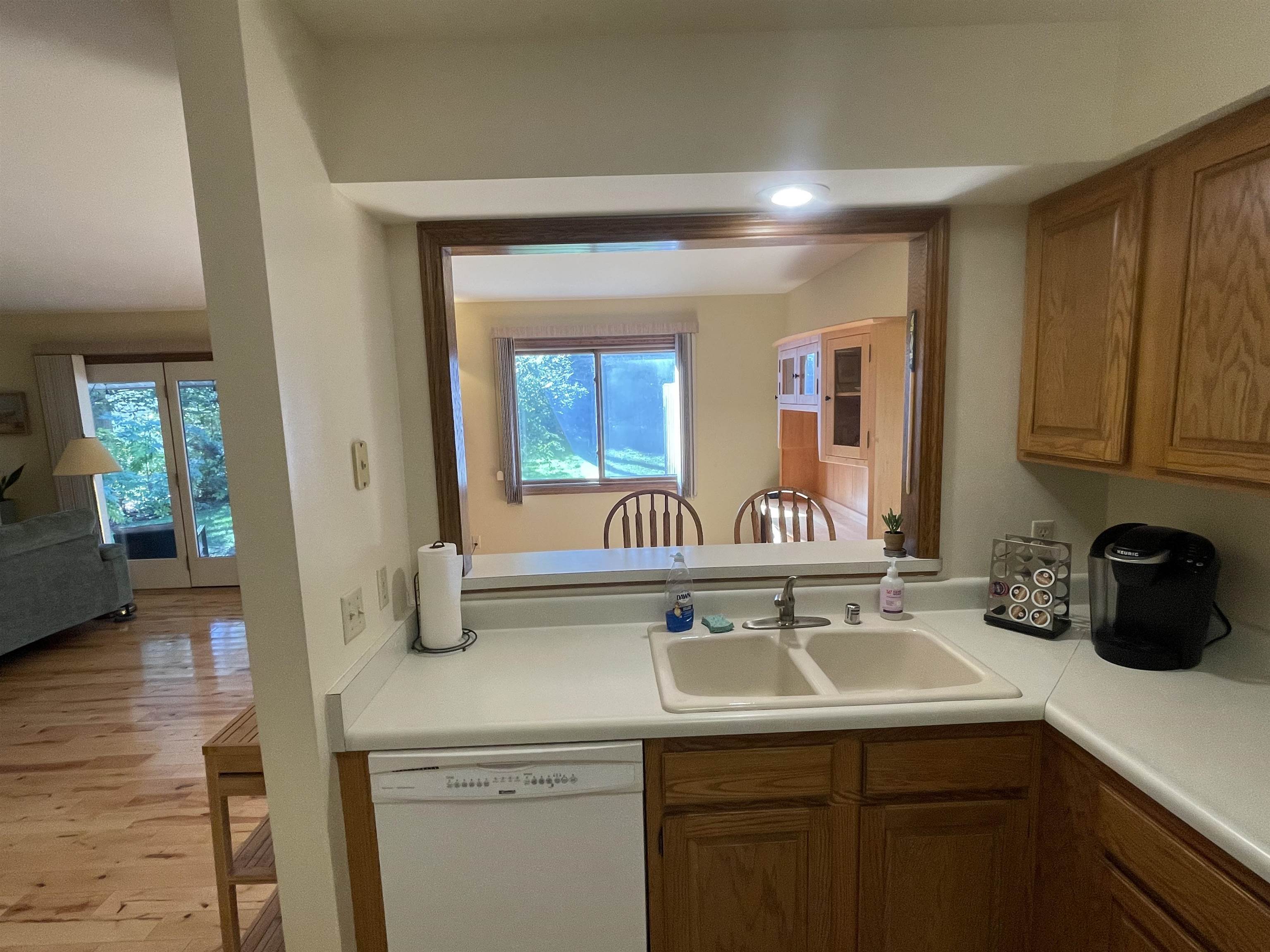 5933 Forest Fitchburg, WI 53711 - Photo 9 of 18