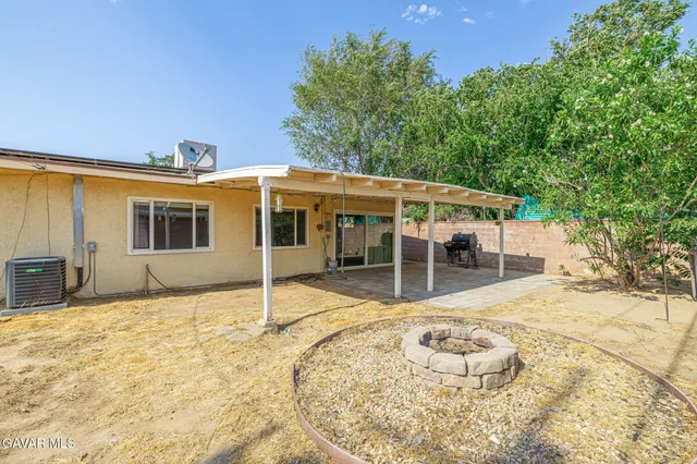 $419,000 | 1156 Ave J 14, Lancaster, CA 93534