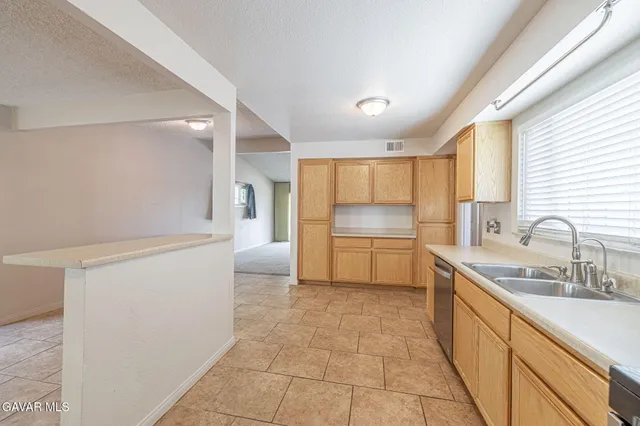 $419,000 | 1156 Ave J 14, Lancaster, CA 93534