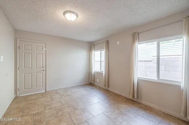 $419,000 | 1156 Ave J 14, Lancaster, CA 93534