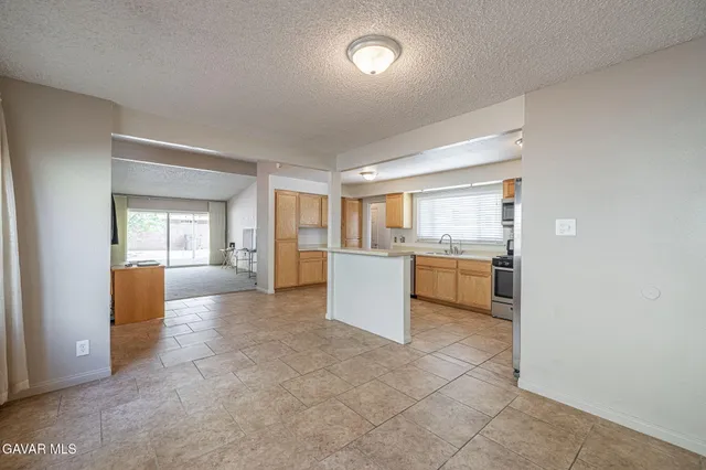 $419,000 | 1156 Ave J 14, Lancaster, CA 93534