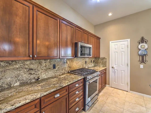 $3,200 | 25 Gladewater Drive, Henderson, NV 89052