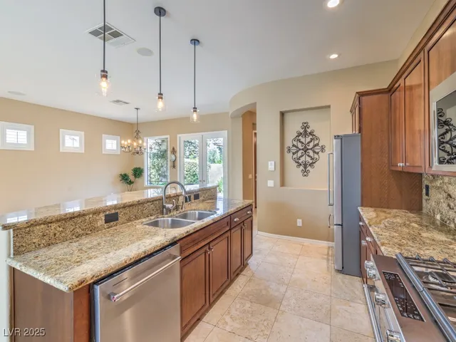 $3,200 | 25 Gladewater Drive, Henderson, NV 89052