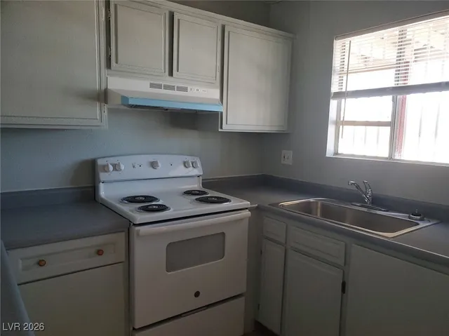 $1,495 | 5390 South Swenson Street, Unit 27, Las Vegas, NV 89119
