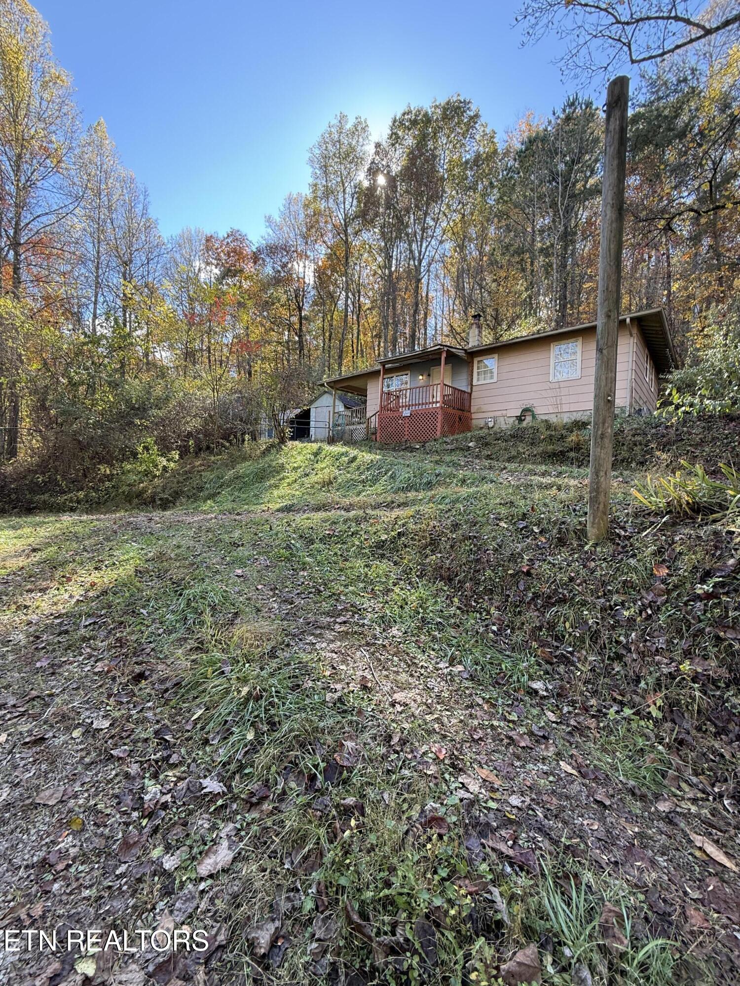 1107 Catoosa Road Wartburg, TN 37887 - Photo 4 of 27 IMG_0743