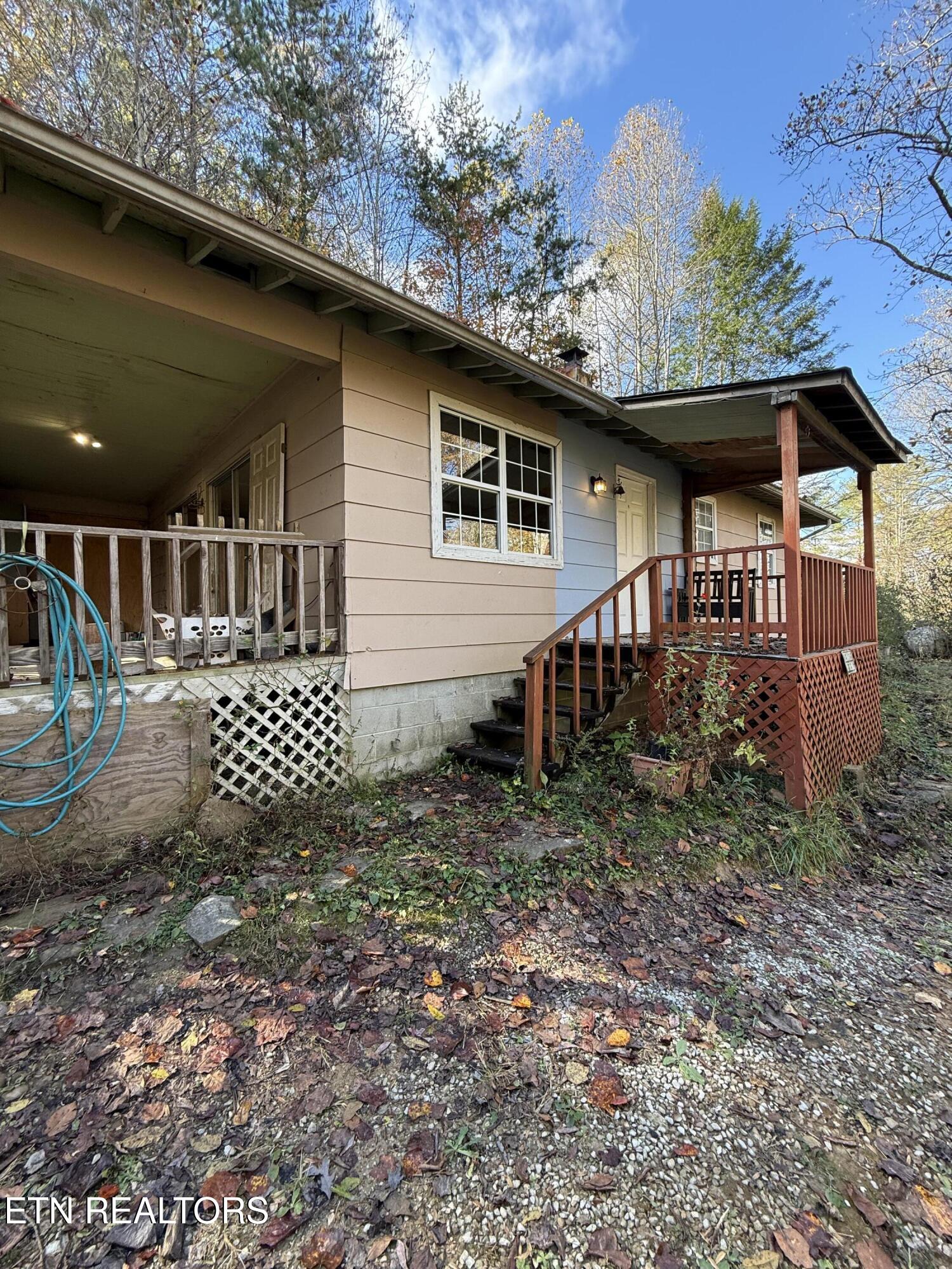 1107 Catoosa Road Wartburg, TN 37887 - Photo 6 of 27 IMG_0706