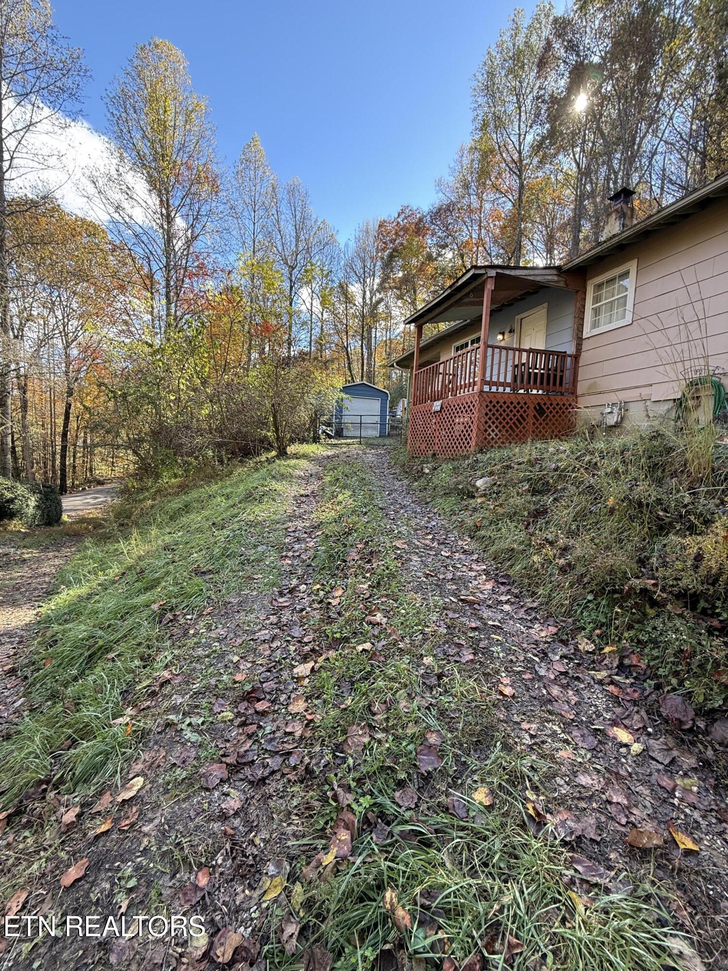 1107 Catoosa Road Wartburg, TN 37887 - Photo 8 of 27 IMG_0708