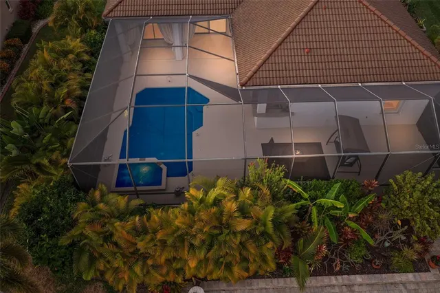 a picture of a building