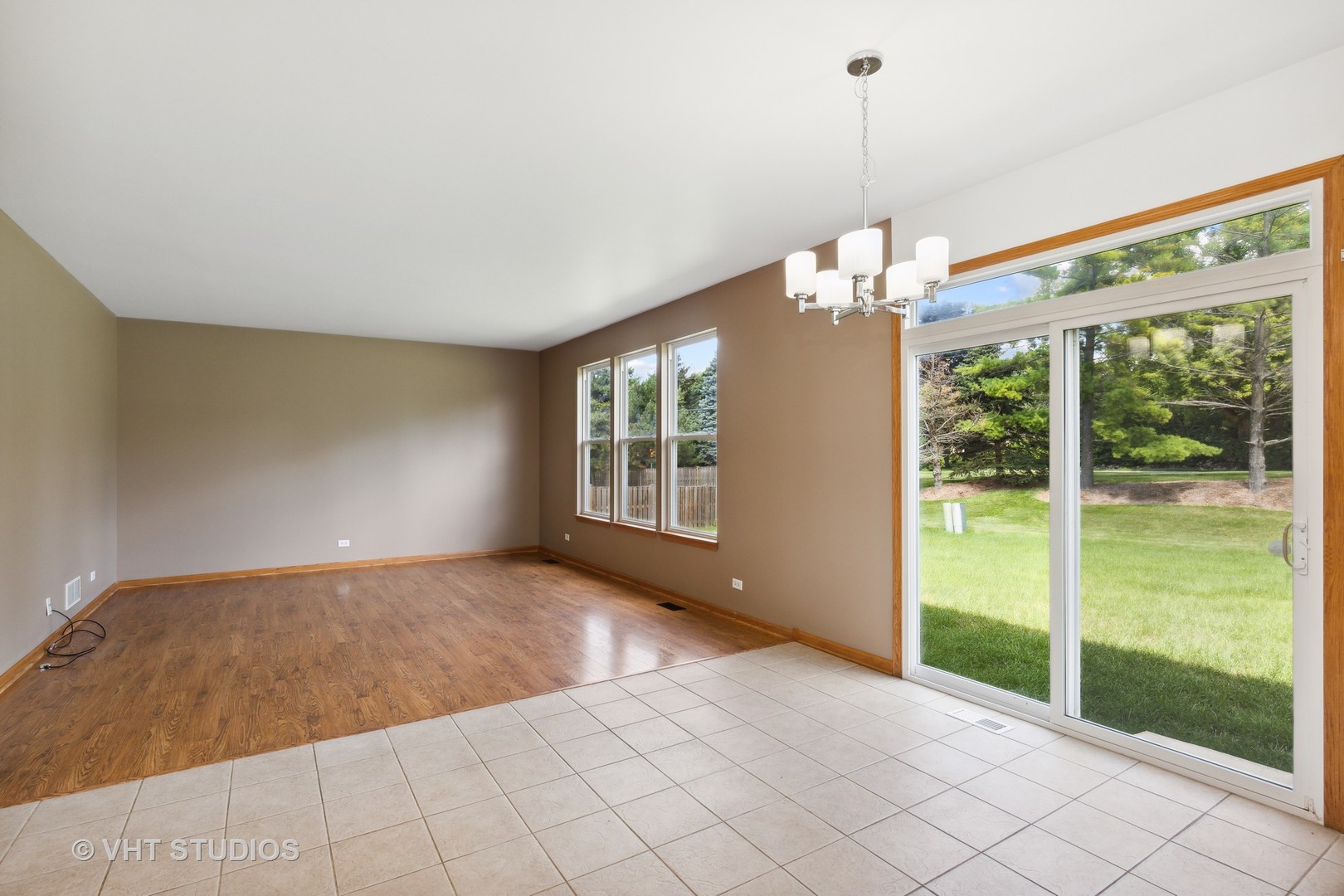3536 High Ridge Road Carpentersville, IL 60110 - Photo 6 of 15 Gallery Image 6