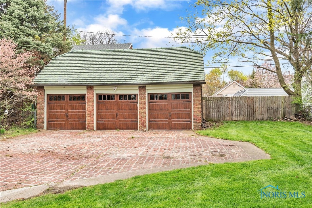 3222 Kylemore Road Toledo, OH 43606 - Photo 5 of 46 Gallery Image 5