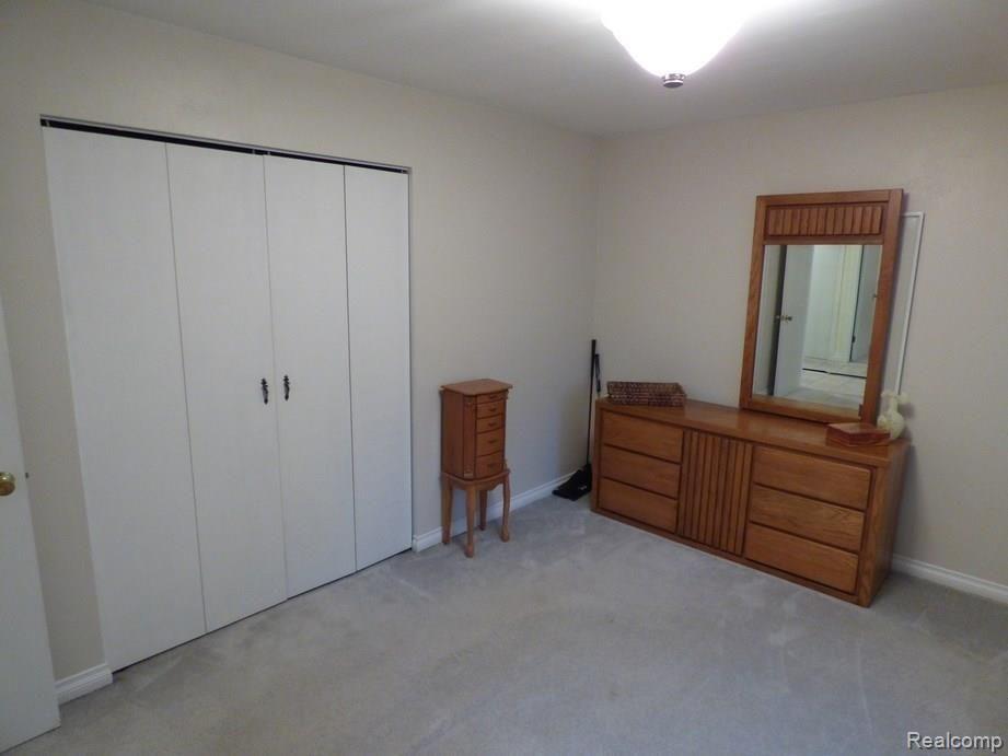 13585 Palmer Road Milan, MI 48160 - Photo 20 of 28 P1110873.jpg