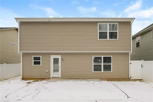 $2,045 | 303 Caden Village Circle, Lexington, NC 27295