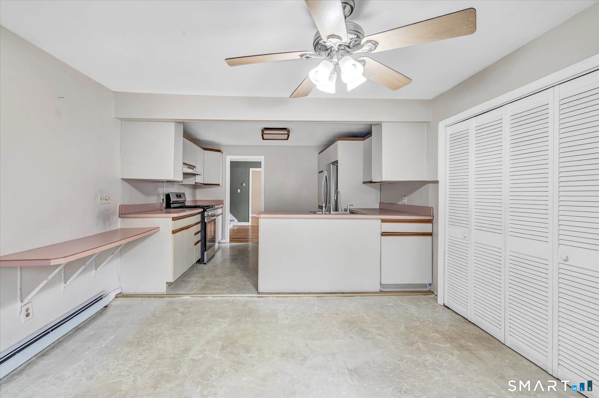 90 Ulrich Road Stratford, CT 06614 - Photo 17 of 38 Gallery Image 17