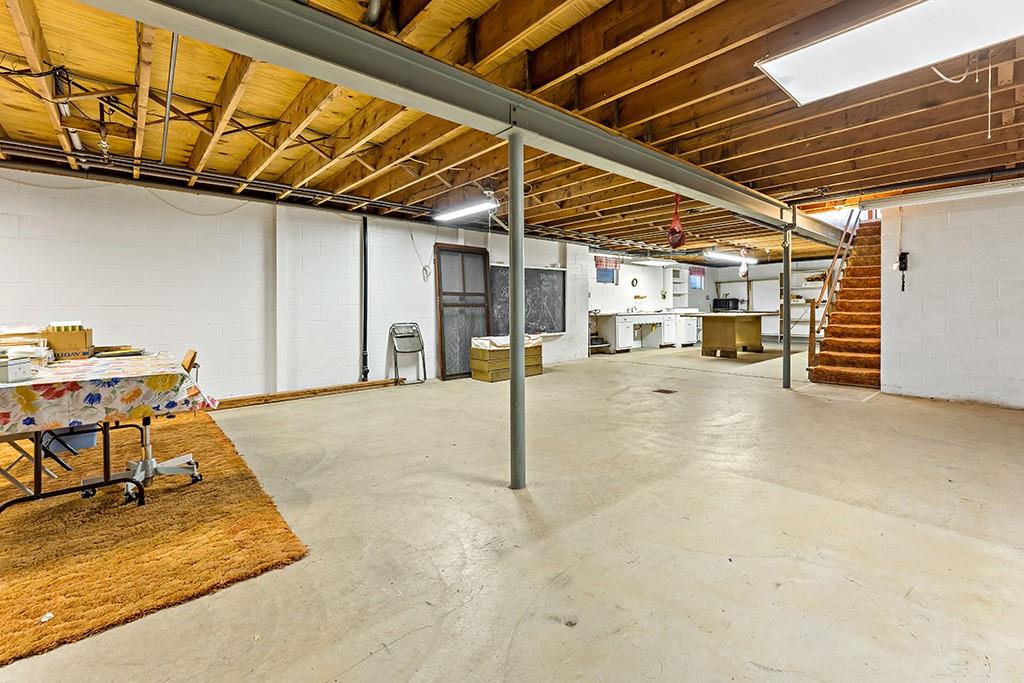275 Swearingen Road Georgetown, PA 15043 - Photo 24 of 40 a view of a garage with wooden table