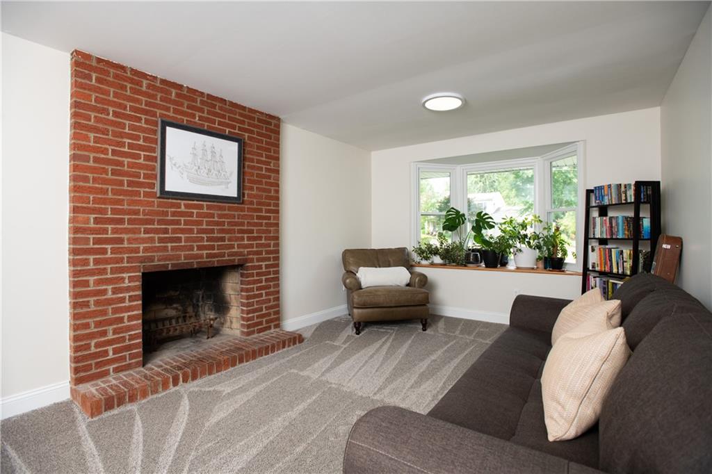 115 Sandhurst Road Pittsburgh, PA 15241 - Photo 11 of 28 Gallery Image 11