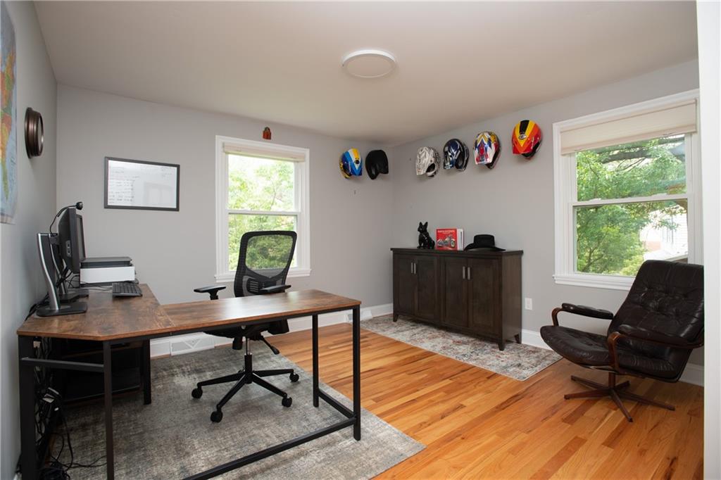 115 Sandhurst Road Pittsburgh, PA 15241 - Photo 17 of 28 Gallery Image 17