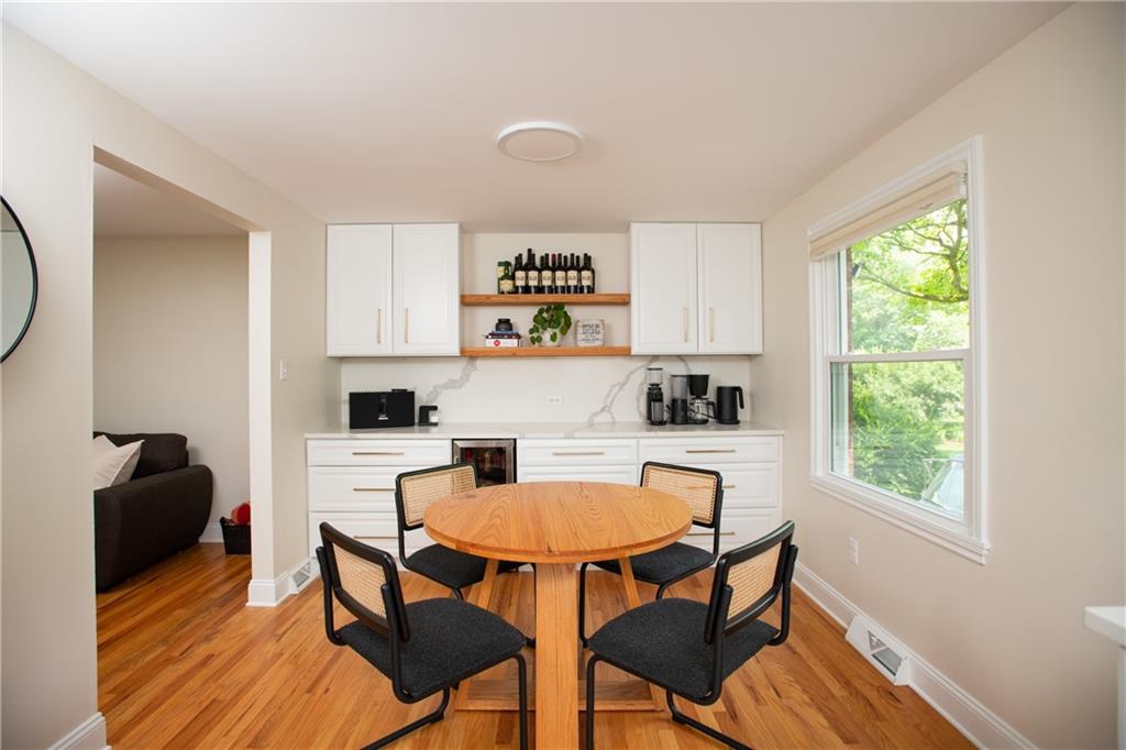 115 Sandhurst Road Pittsburgh, PA 15241 - Photo 7 of 28 Gallery Image 7