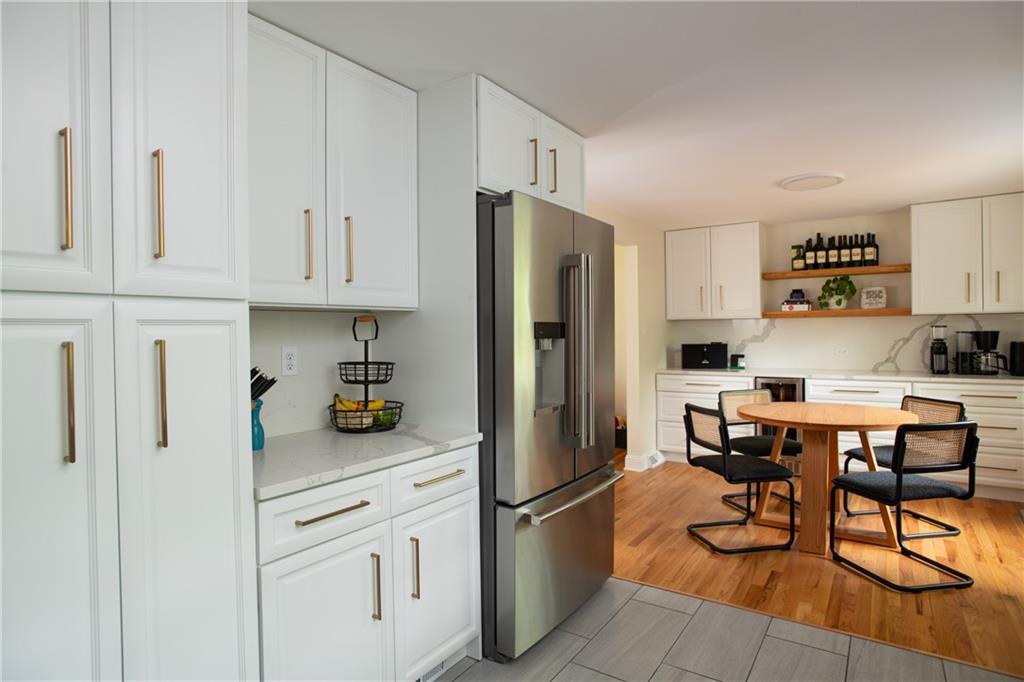 115 Sandhurst Road Pittsburgh, PA 15241 - Photo 10 of 28 Gallery Image 10