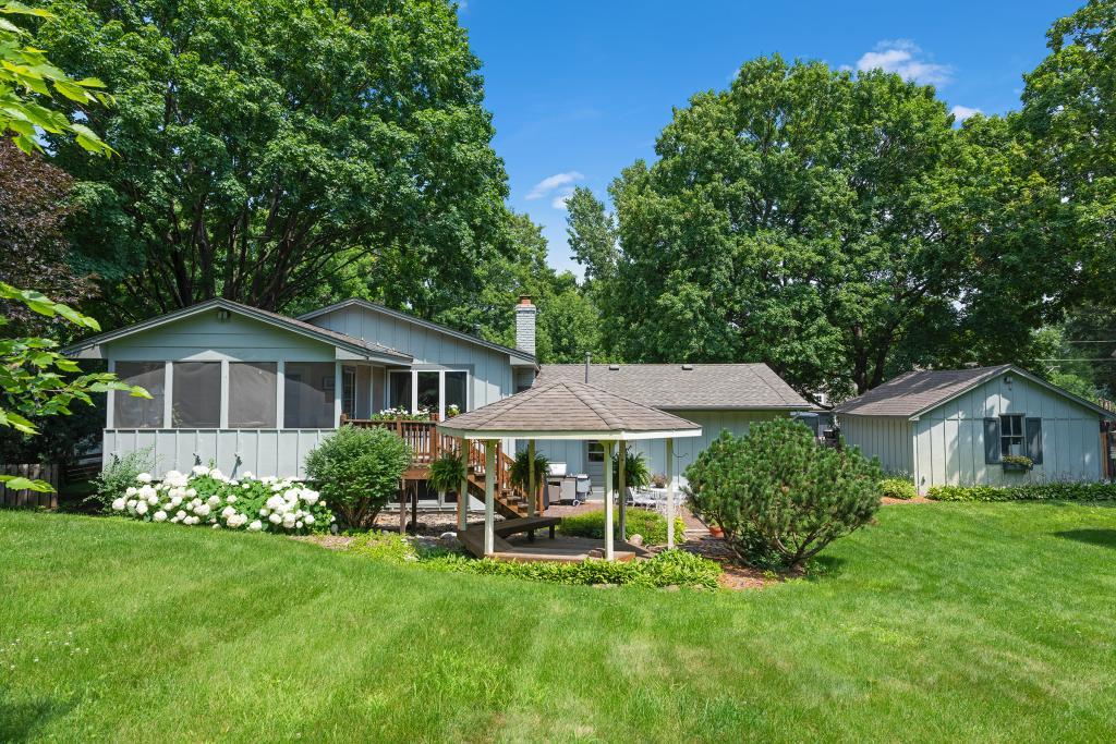 20375 Linwood Road Excelsior, MN 55331 - Photo 22 of 24
