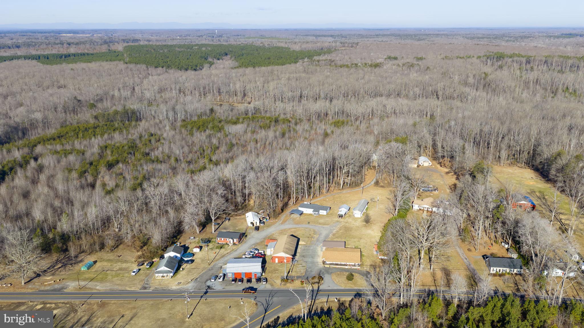 11200 Catharpin Road Spotsylvania, VA 22553 - Photo 2 of 29