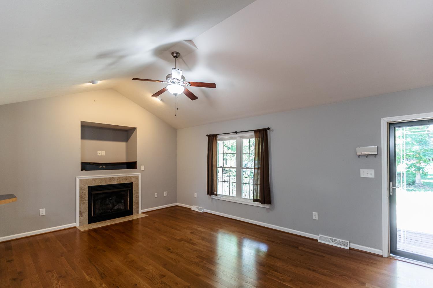 316 Tower Hill Road Appomattox, VA 24522 - Photo 10 of 46