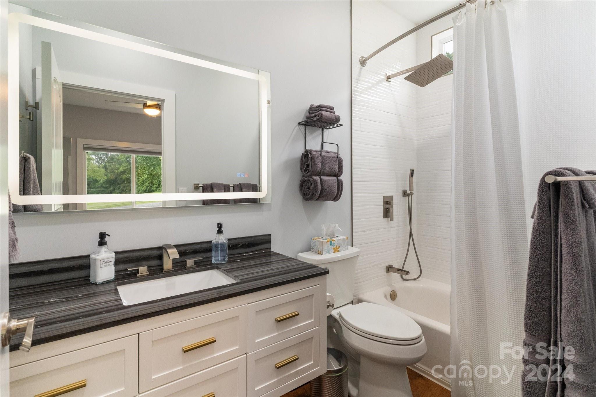 32 Fox Road Asheville, NC 28804 - Photo 16 of 35 Gallery Image 16
