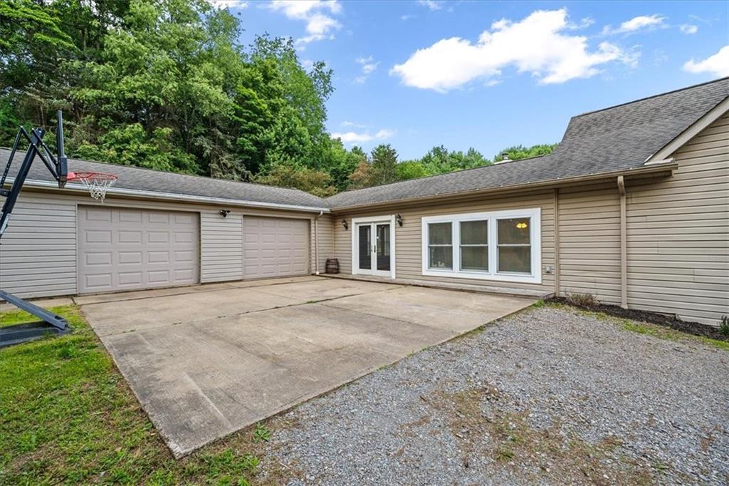 172 Queen Junction Road Butler, PA 16001 - Photo 4 of 38 a house view with a backyard space