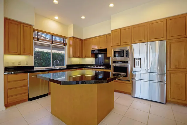 $4,500 | 830 Hawk Hill Trail, Palm Desert, CA 92211