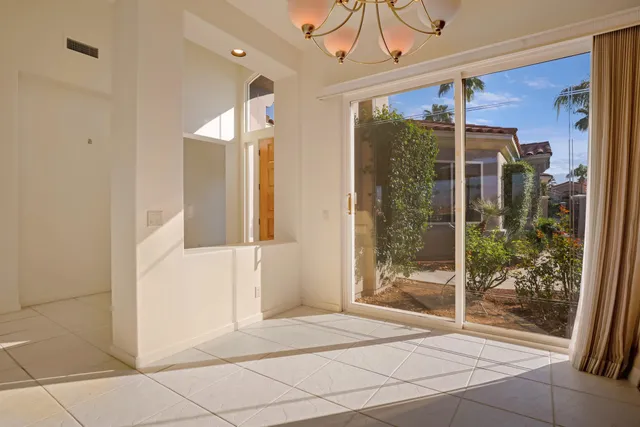 $4,500 | 830 Hawk Hill Trail, Palm Desert, CA 92211