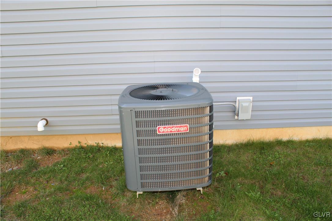 2584 Raya Way Easton, PA 18045 - Photo 34 of 35 a view of kitchen