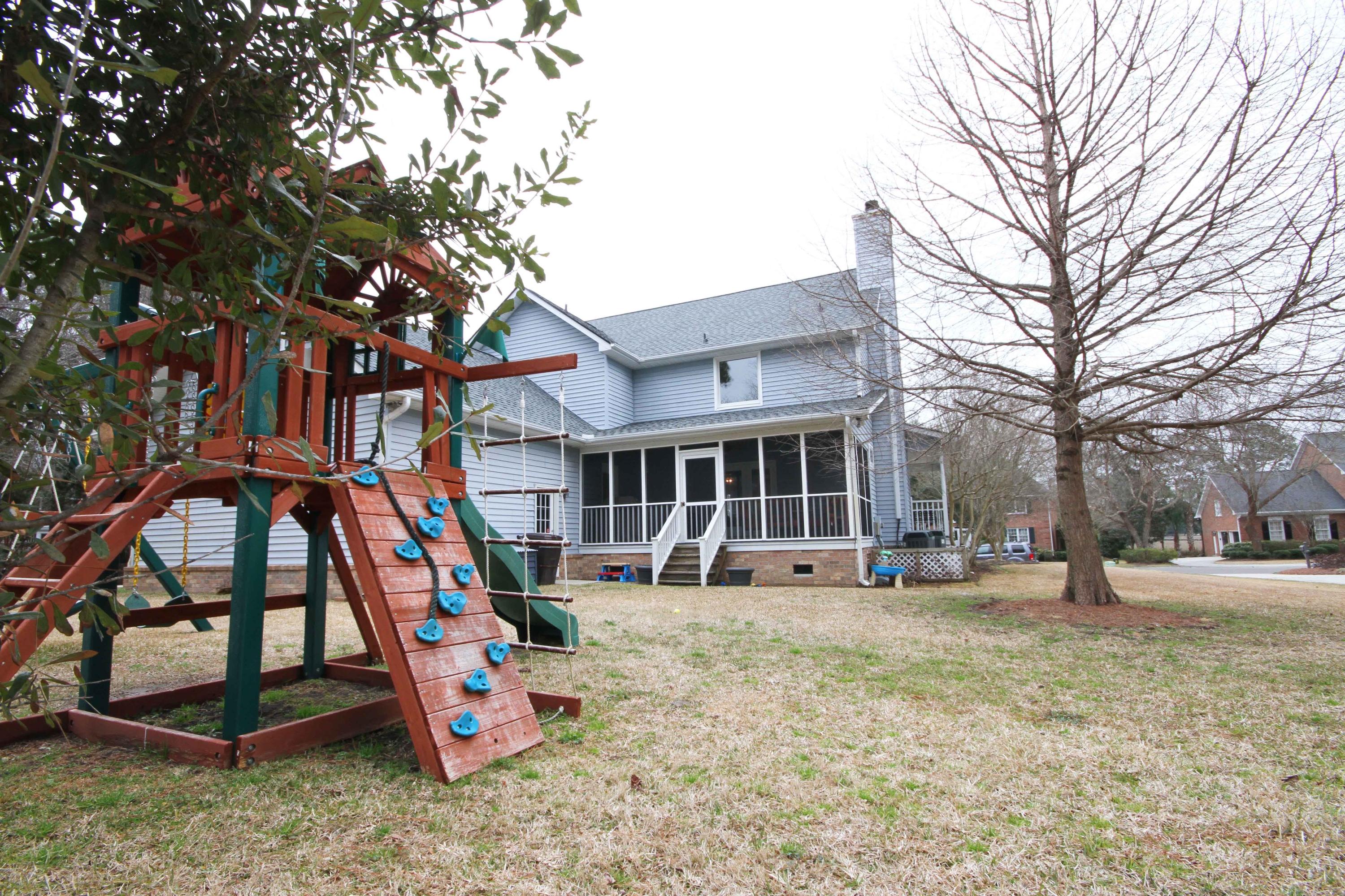 501 Rice Hope Drive Mount Pleasant, SC 29464 - Photo 30 of 32 501 Rice Hope_backyard