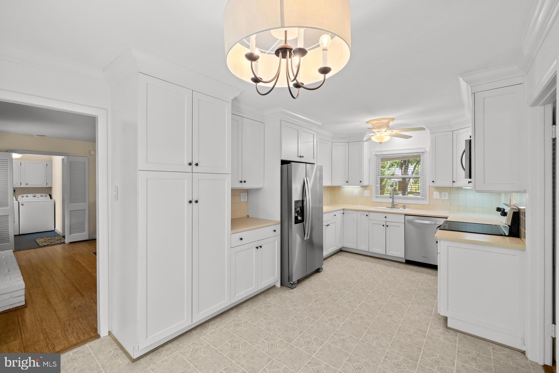 2925 Beaverwood Lane Silver Spring, MD 20906 - Photo 13 of 44 Kitchen