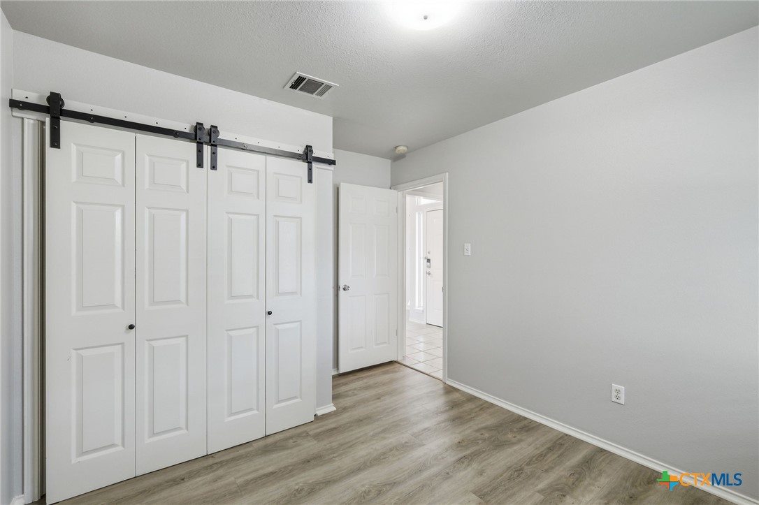 215 Rio Vista Drive Georgetown, TX 78626 - Photo 20 of 27