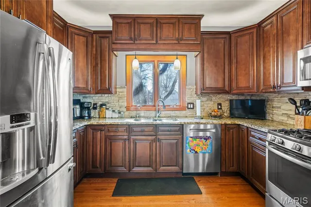 $240,000 | 807 North Metter Avenue, Columbia, IL 62236