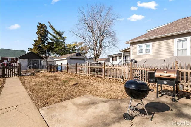 $240,000 | 807 North Metter Avenue, Columbia, IL 62236