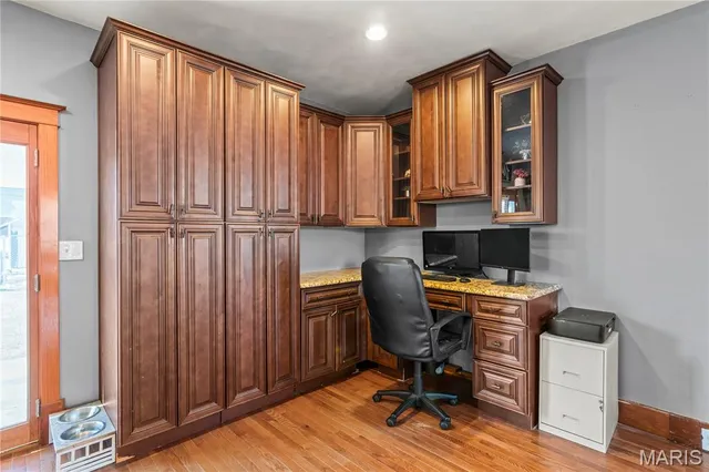 $240,000 | 807 North Metter Avenue, Columbia, IL 62236