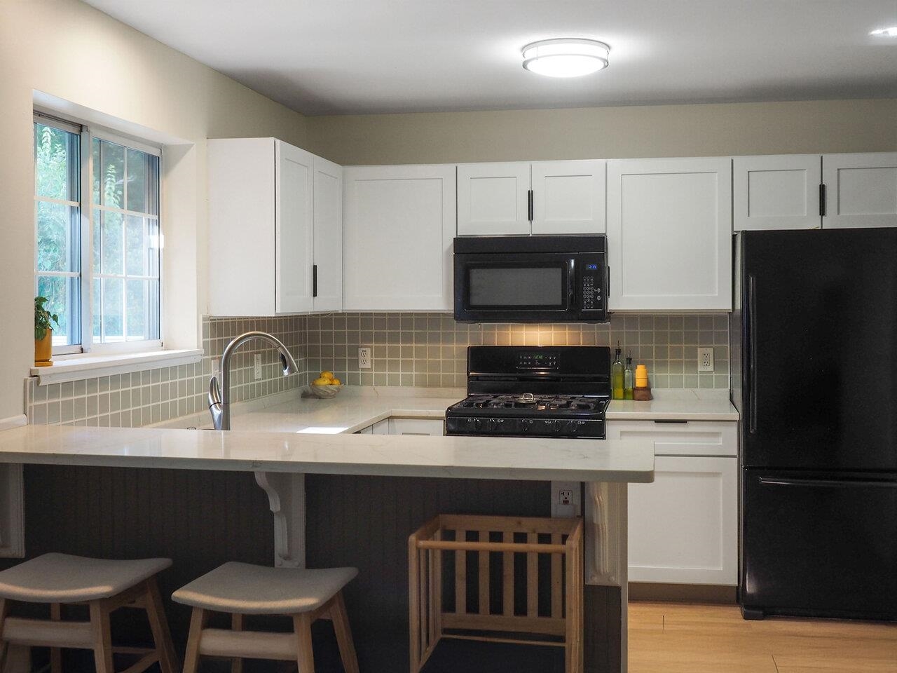 60 Starbird Road, Unit E Jericho, VT 05465 - Photo 2 of 40