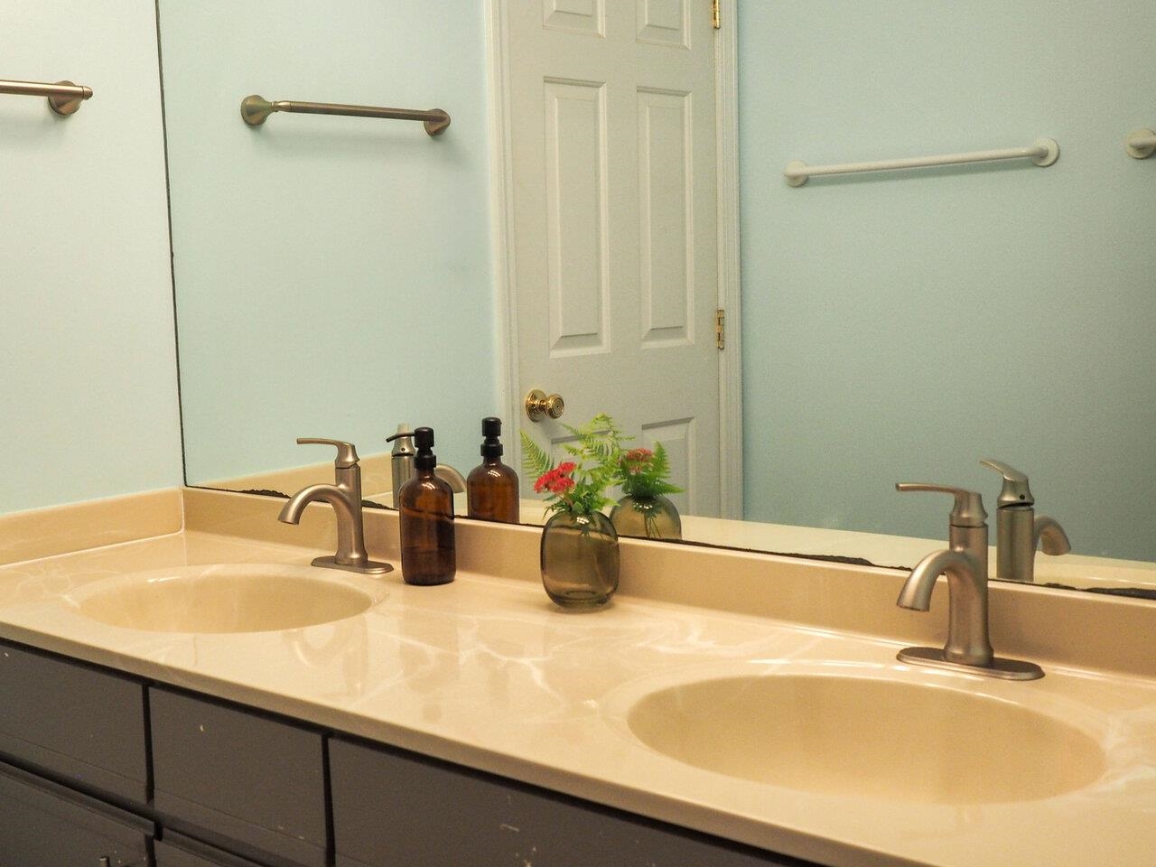 60 Starbird Road, Unit E Jericho, VT 05465 - Photo 21 of 40