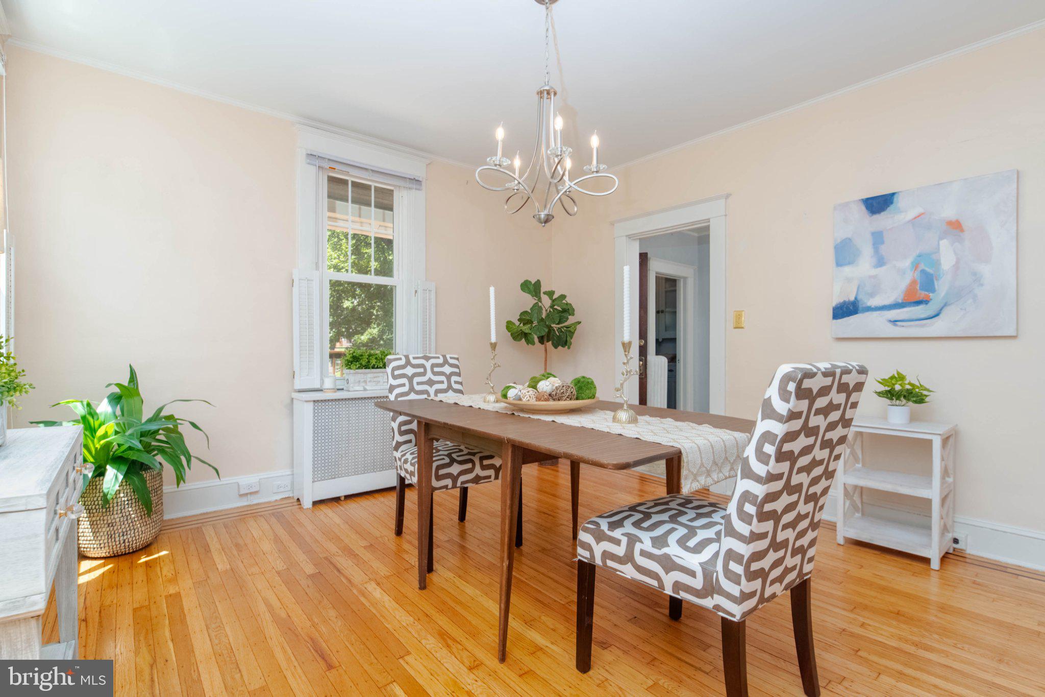 5114 Norwood Road Baltimore, MD 21212 - Photo 14 of 54 Bright and inviting dining space.