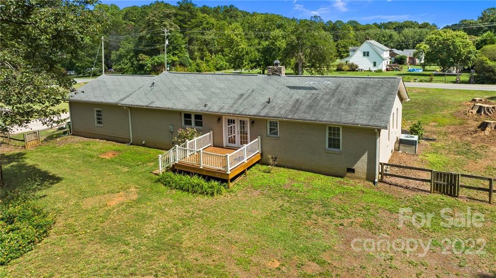 370 West Mt Gallant Road York, SC 29745 - Photo 12 of 35 Gallery Image 12