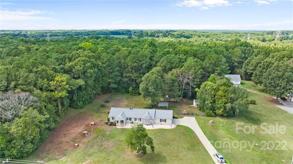 370 West Mt Gallant Road York, SC 29745 - Photo 9 of 35 Gallery Image 9