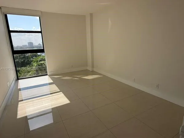 $4,500 | 20281 East Country Club Drive, Unit 611, Aventura, FL 33180