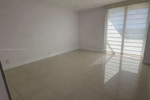 $4,500 | 20281 East Country Club Drive, Unit 611, Aventura, FL 33180