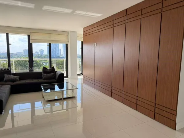 $4,850 | 20281 East Country Club Drive, Unit 611, Aventura, FL 33180