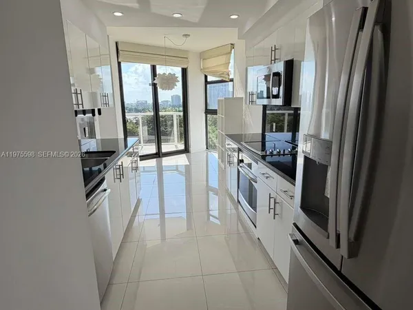 $4,500 | 20281 East Country Club Drive, Unit 611, Aventura, FL 33180