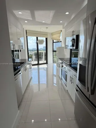 $4,850 | 20281 East Country Club Drive, Unit 611, Aventura, FL 33180