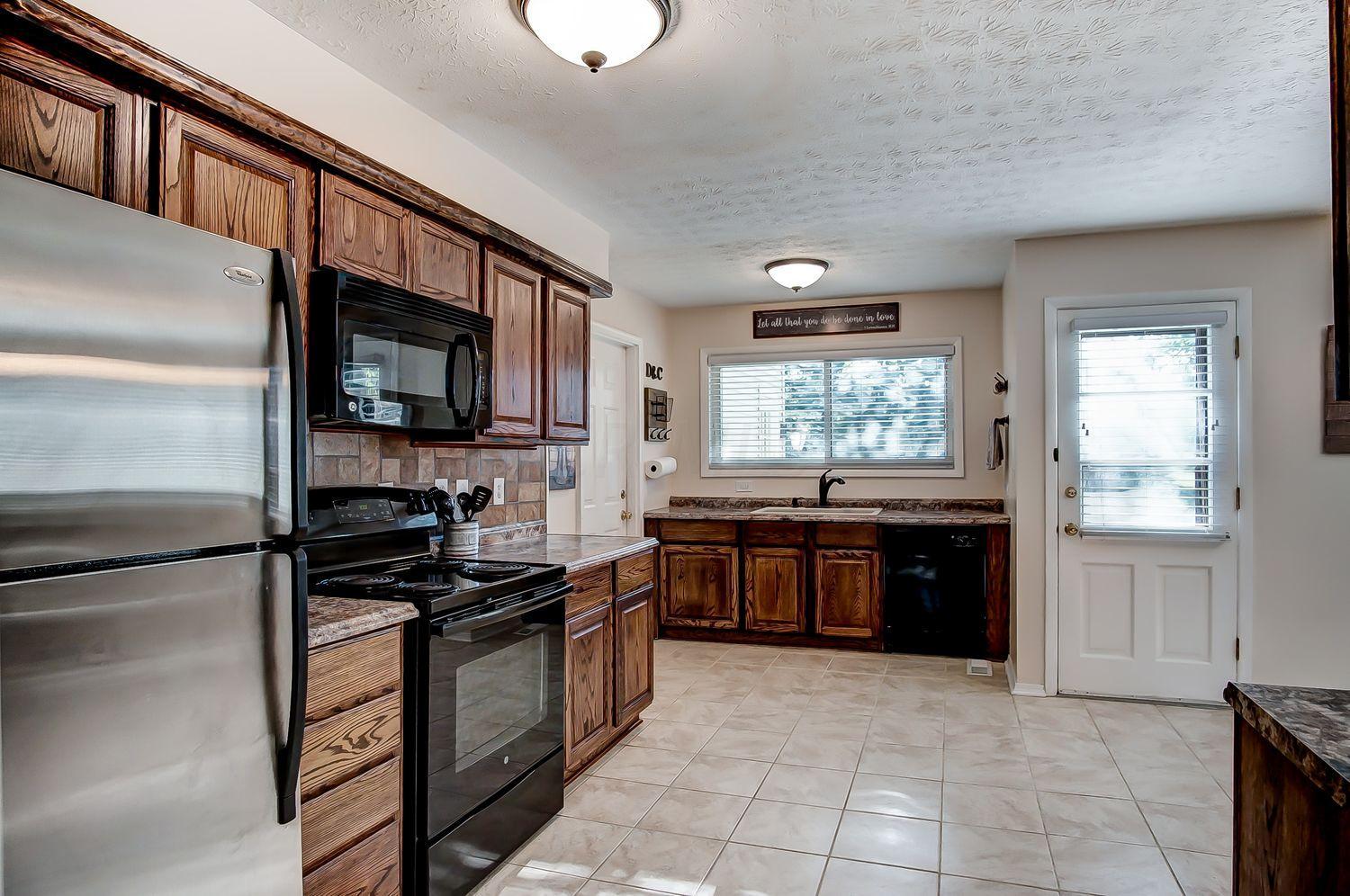 7550 Lee Road Westerville, OH 43081 - Photo 9 of 41 Gallery Image 9