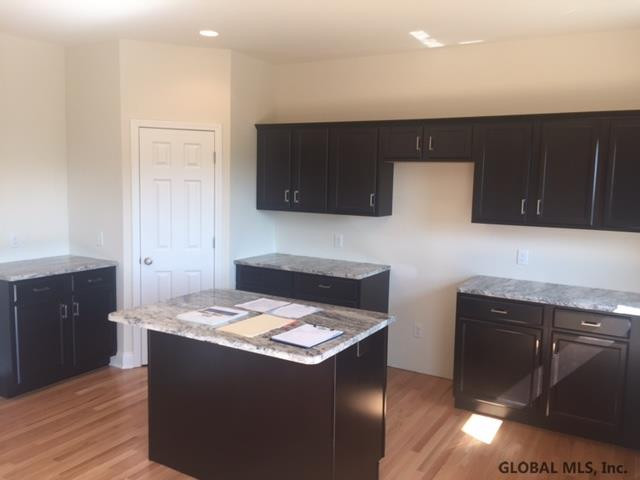 11 Cove Road Colonie, NY 12047 - Photo 5 of 12 Photo 5